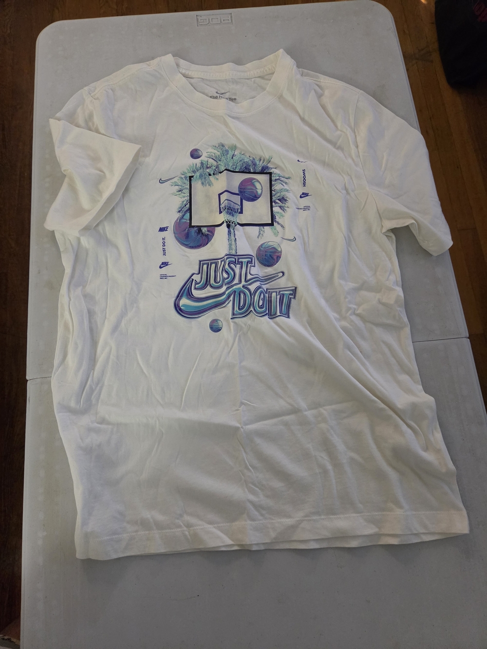 Nike White Graphic 'Just Do It' Short Sleeve Tee